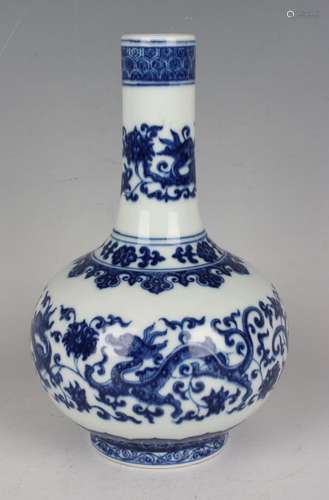 A Chinese blue and white bottle vase