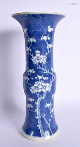 A LARGE 19TH CENTURY CHINESE BLUE AND WHITE GU FORM BEAKER V...