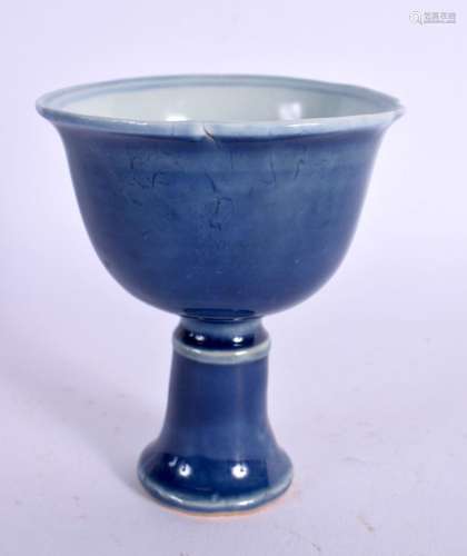 A RARE CHINESE QING DYNASTY BLUE GLAZED PORCELAIN CUP painte...