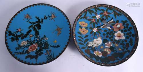 A LARGE MATCHED PAIR OF 19TH CENTURY JAPANESE MEIJI PERIOD C...