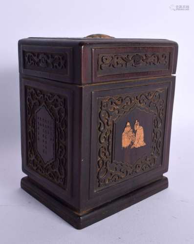 AN EARLY 20TH CENTURY CHINESE CARVED WOOD BOX AND COVER Late...