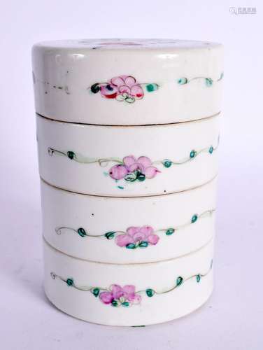 A SET OF FOUR CHINESE REPUBLICAN PERIOD FAMILLE ROSE STACKIN...