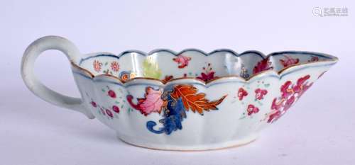 AN 18TH CENTURY CHINESE TOBACCO LEAF PORCELAIN SAUCEBOAT wit...