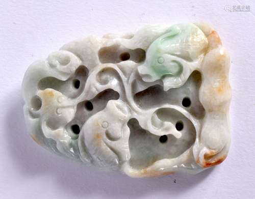 A CHINESE CARVED JADEITE PENDANT 20th Century. 6 cm x 4 cm.