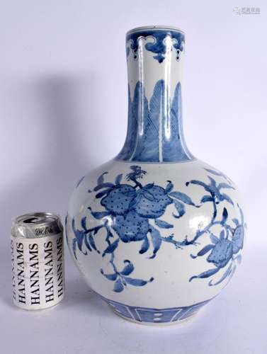 A LARGE 19TH CENTURY CHINESE BLUE AND WHITE PORCELAIN VASE b...