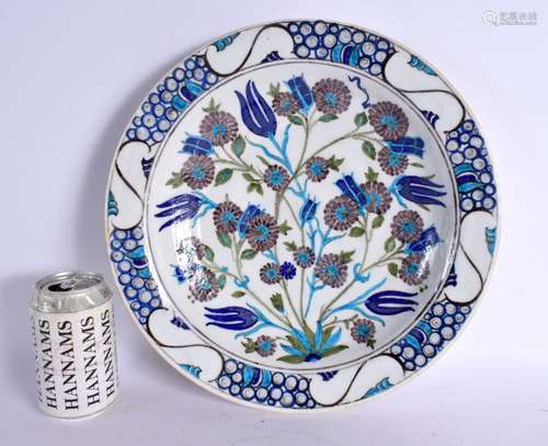 A LARGE TURKISH MIDDLE EASTERN OTTOMAN PLATE. 32 cm diameter...