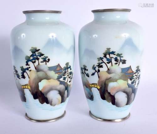 A PAIR OF JAPANESE TAISHO PERIOD CLOISONNE ENAMEL VASES deco...