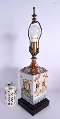 A JAPANESE TAISHO PERIOD IMARI LAMP painted with Dutchman. 4...