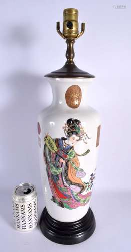 A LARGE CHINESE REPUBLICAN PERIOD FAMILLE ROSE PORCELAIN LAM...