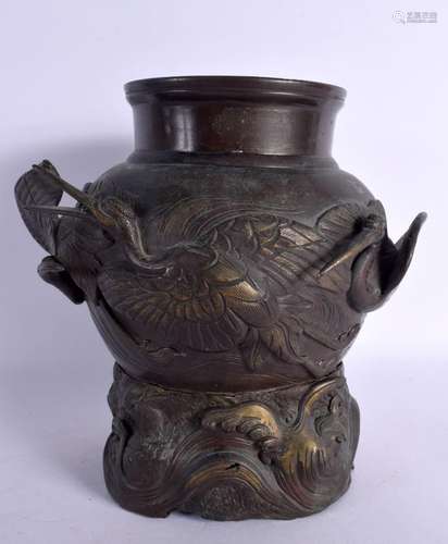 A 19TH CENTURY JAPANESE MEIJI PERIOD BRONZE BIRD VASE decora...