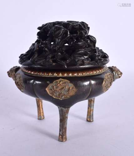 A RARE 17TH/18TH CENTURY CHINESE IMPERIAL BLACK LACQUERED CE...