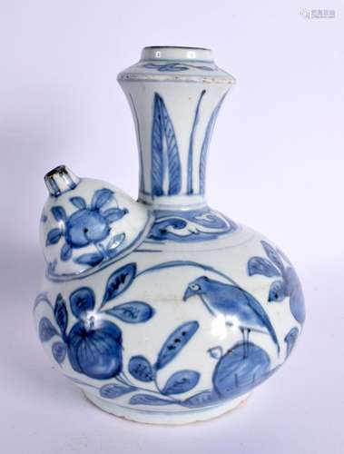 A 17TH CENTURY CHINESE BLUE AND WHITE PORCELAIN KENDI Ming^ ...