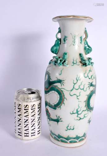 AN EARLY 20TH CENTURY CHINESE FAMILLE VERTE PORCELAIN VASE L...