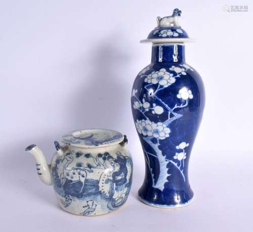 A LARGE 19TH CENTURY CHINESE BLUE AND WHITE PORCELAIN VASE A...