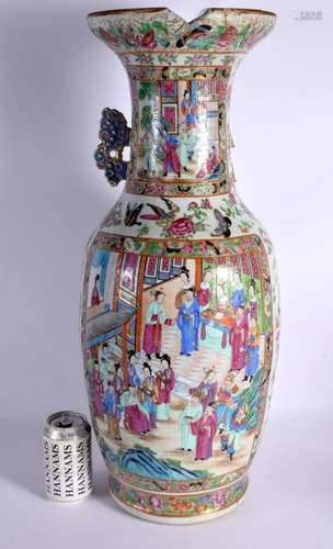 A LARGE 19TH CENTURY CHINESE CANTON FAMILLE ROSE PORCELAIN V...