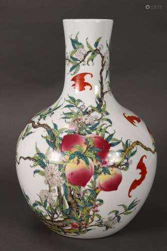 Chinese Porcelain Vase,