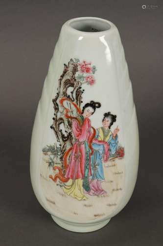 Chinese Porcelain Vase,