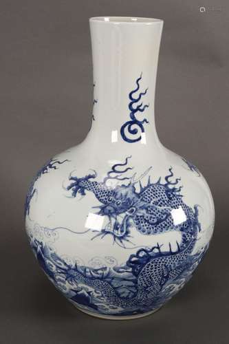 Large Chinese Blue and White Vase,