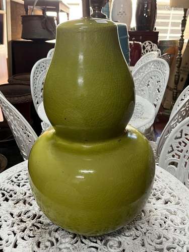 Chinese Monochrome Double Gourd Vase,