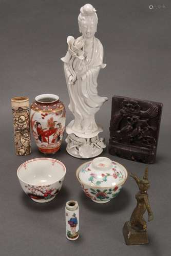 Group of Assorted Chinese Items,