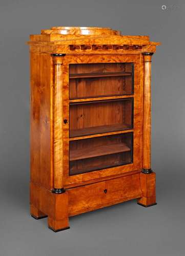 Biedermeier Vitrinenschrank