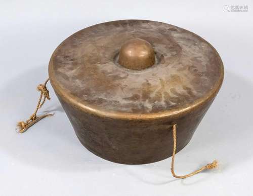 Large gamelan gong, Indonesia, 19th