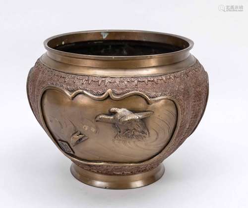 Large bronze pot, Japan, Meiji peri