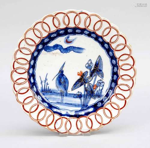 Imari plate in the form of a chrysa