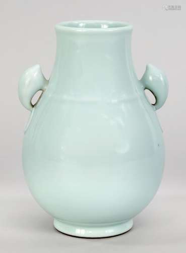 Hu vase, China, 19th century, monoc