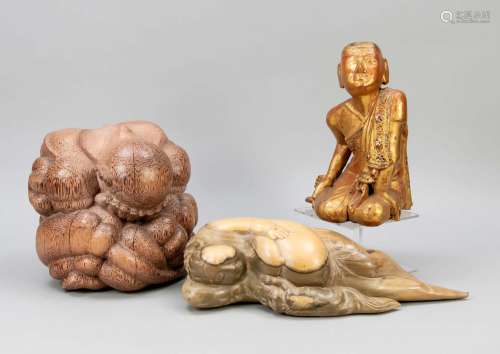 3 figures of wood, China and Thaila