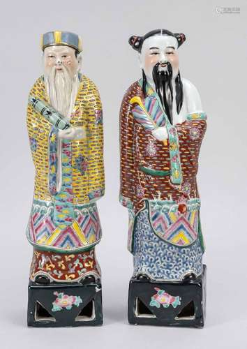 2 figures, China, Fujian Province,