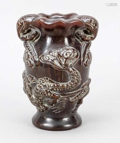 Dragon vase, China, 19th century (o