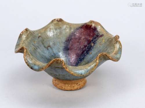 Lotus leaf shaped celadon bowl, Chi