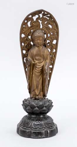 Standing Amitabha Buddha(amidabutsu