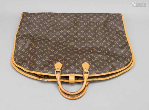 Louis Vuitton, vintage monogram can