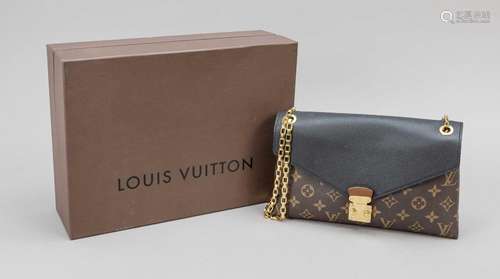 Louis Vuitton, Monogram Canvas Pall