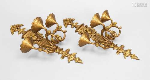 Pair of wall sconces in classicist