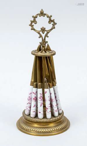 12 fruit knives with stand, c. 188