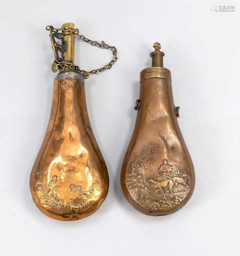 2 powder flasks, 19th century, cop