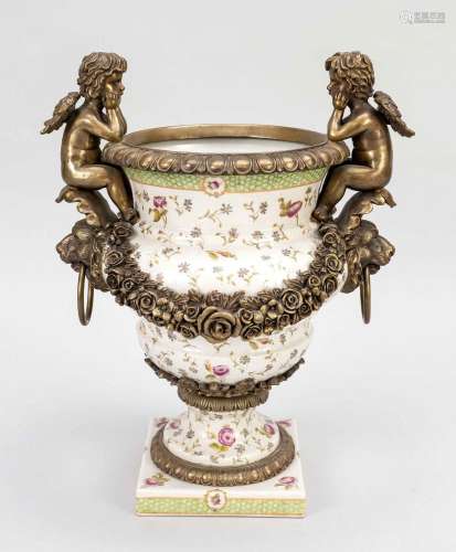 Showpiece vase, late 20th century,
