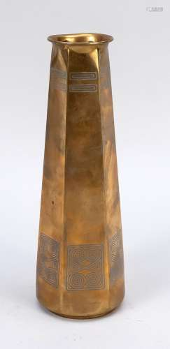 Vase WMF, c. 1900, bronze, in the