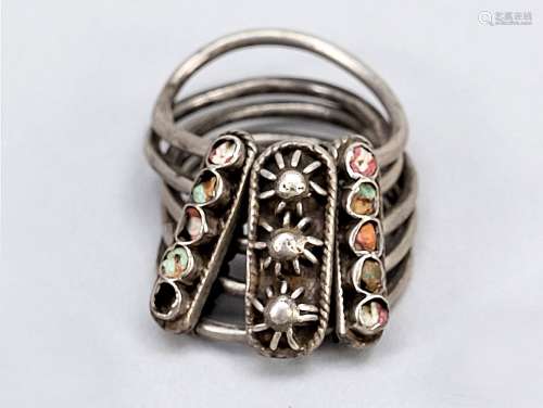 Silver ring, antique (?), five rou