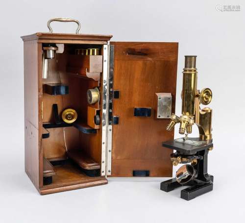Microscope of the ship's doctor an