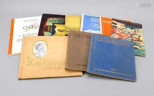 Set of 10 scrapbook albums: Olympi