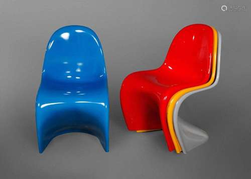 Vier Panton-Chairs