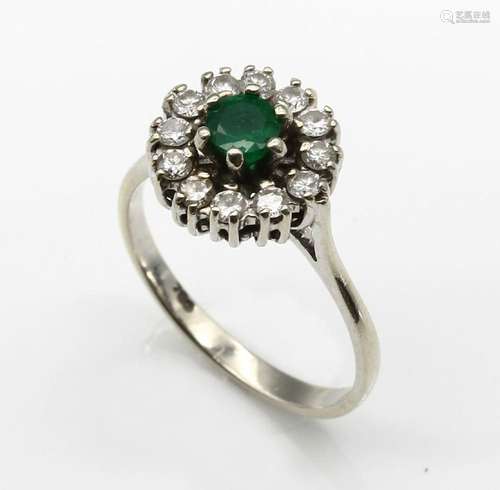 18 kt gold emerald-diamond-ring