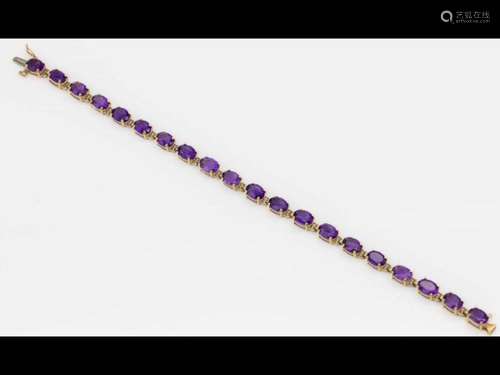 10 kt gold amethyst-bracelet