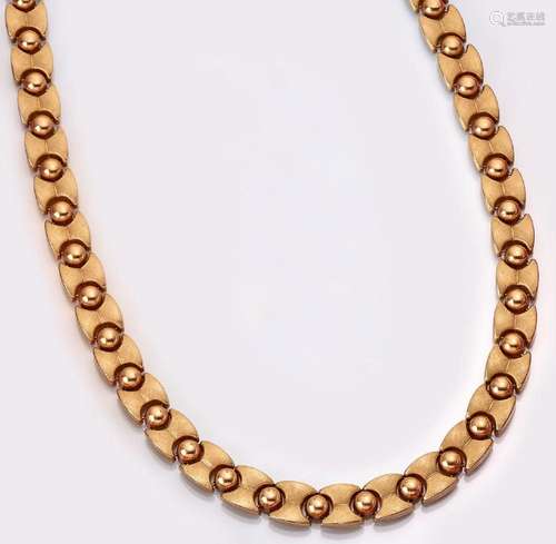 14 kt gold necklace