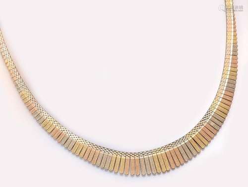 14 kt gold necklace