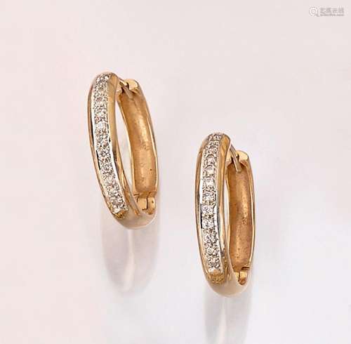 Pair of 14 kt gold brilliant-ear hoops